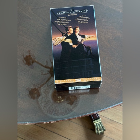 TITANIC VHS 1998 2-Tape Set - Picture 3 of 6